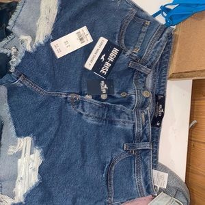 Hollister Mom shorts